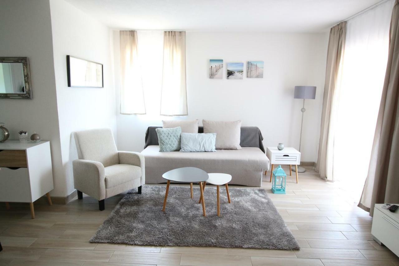 Apartments By Zec คาสตาฟ ภายนอก รูปภาพ